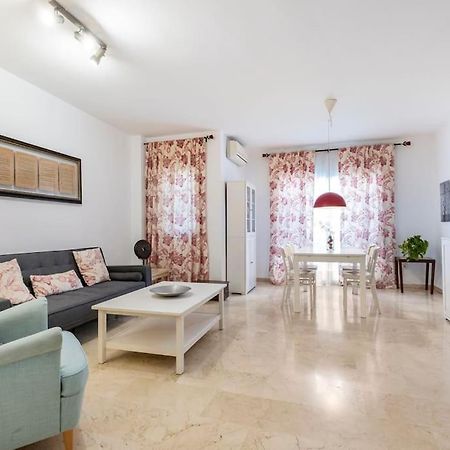 Centro Ferrandiz Parking Gratis Apartment Malaga Ngoại thất bức ảnh